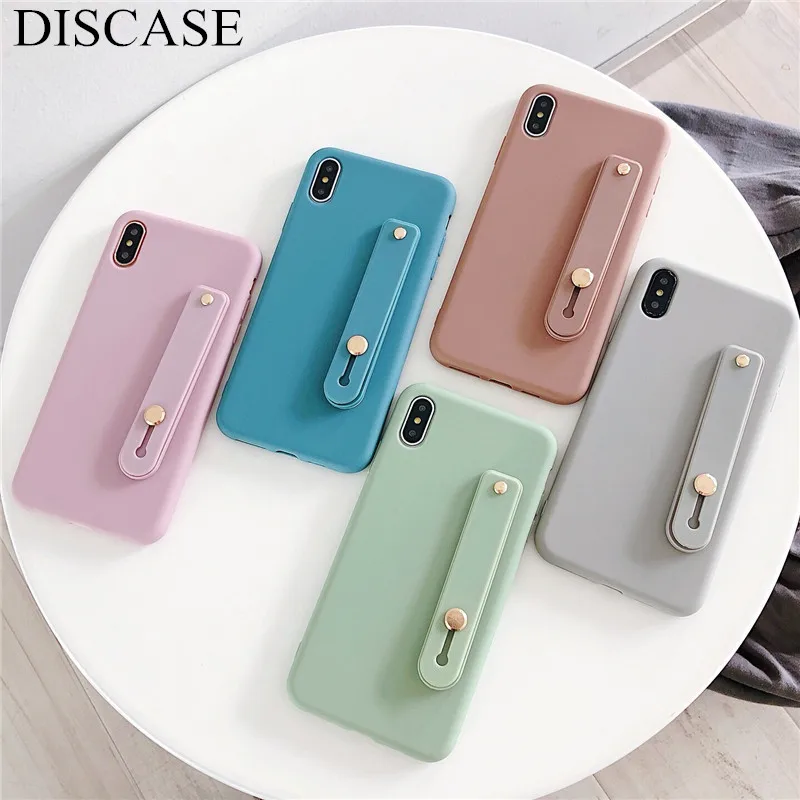 

DISCASE Candy Color Wrist Strap Hand Band Soft Silicone Couples Cases For iphone X XS Max XR 6 6S 7 8Plus Stand Phone Case Cover