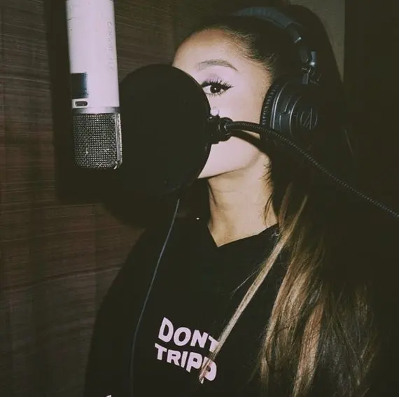 Skuggnas Dont Tripp Ariana Толстовка Гранде черная толстовка с капюшоном светильник розовый