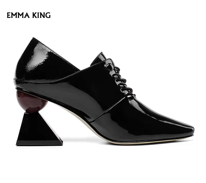 

2019 Spring Black/white Tide Fashion Pumps Women Lace-Up Strange Heel Shoes Thick Heels Pointed Toe Dress Party Shoes Woman
