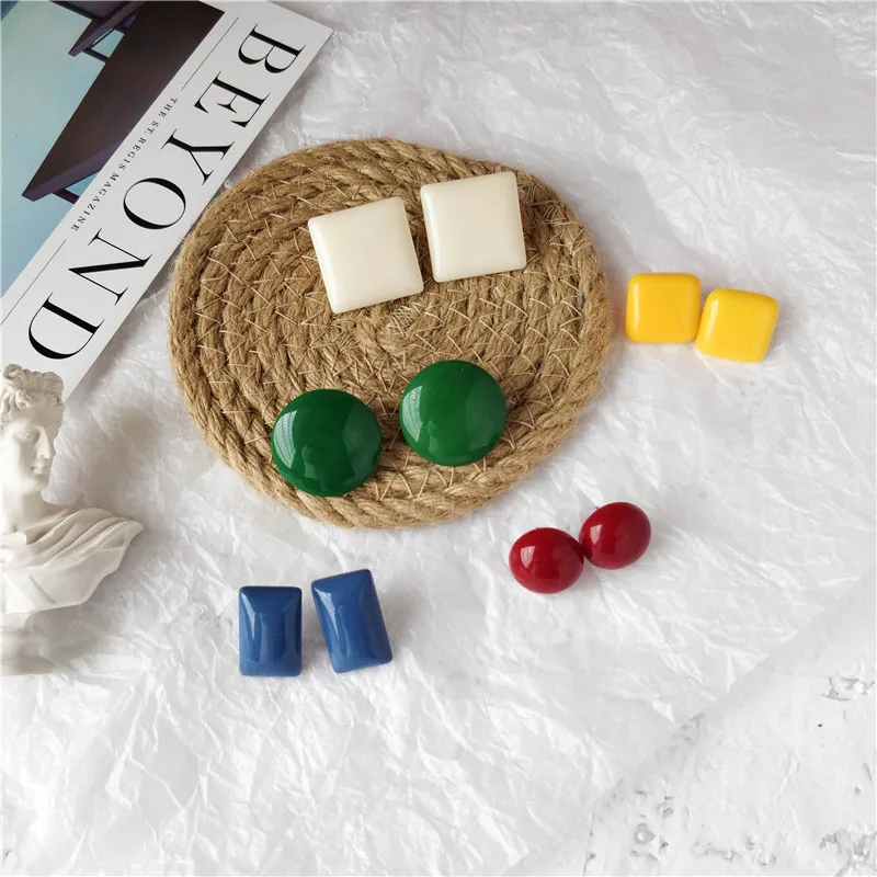 

Simple Geometric Square Round Acrylic Stud Earrings for Women Wild Korean Temperament Red Heart Ear Jewelry Party Girl Gifts