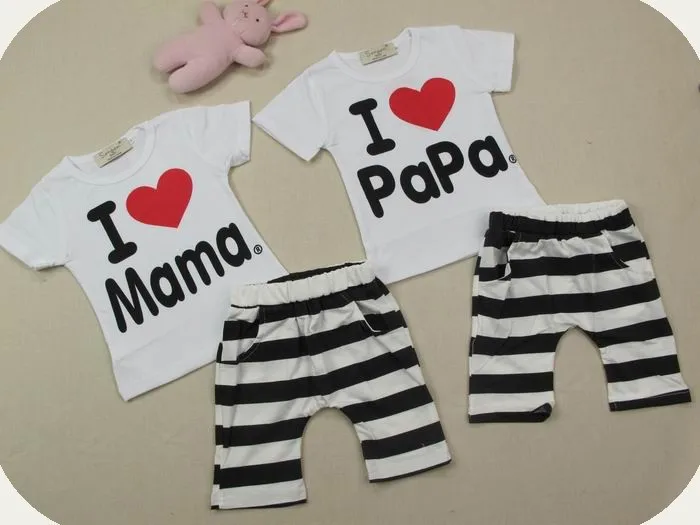 Розничная, коллекция года, комплекты летней детской одежды для мальчиков и девочек, футболка с короткими рукавами и надписью «I Love Papa and Mama»+ штаны, костюм, детский пижамный комплект