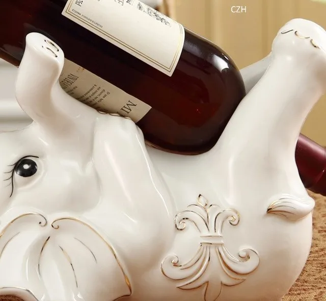 Фарфоровая лежа слон фигурка младенца красное вино бутылки стойки декоративная керамика барная посуда и посуда ремесло орнамент аксессуары