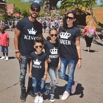 

Family matching clothes outfits look father mother daughter son king queen crown tshirt clothing daddy mommy and me baby dresses