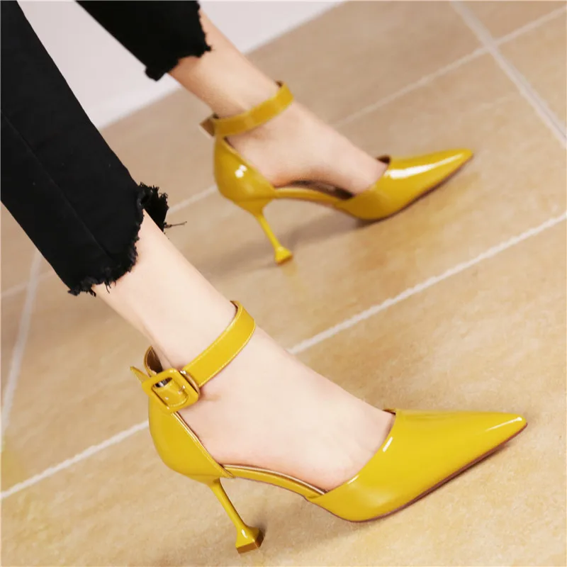 

2019 new small fresh yellow pointed high-heel single shoes temperament elegant womens shoes patent leather stiletto high heels