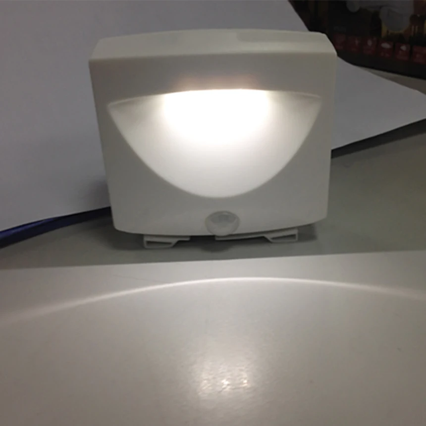 wireless bathroom lights