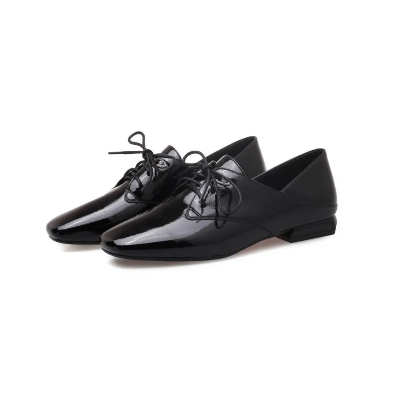 Leder Für Wohnungen Mode Müßiggänger Schuhe Oxford black Beige Patent Lace Neue Up Frauen Mokassins Herbst Kommen BIv5v