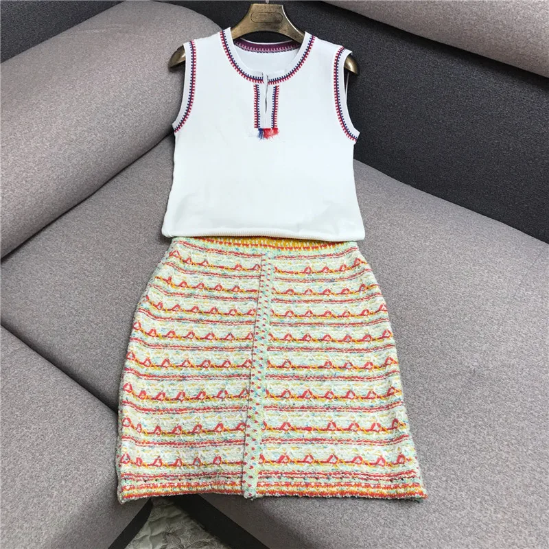 Luxe Designer Merk vrouwen Sets O Hals Kwastje Contrast Ijs Zijde Gebreide Vest en Geweven Stiksels Gebreide Rok 2 STUKS Set Luxe Designer Merk vrouwen Sets O Hals Kwastje Contrast Ijs Zijde Gebreide Vest en Geweven Stiksels Gebreide Rok 2 STUKS Set