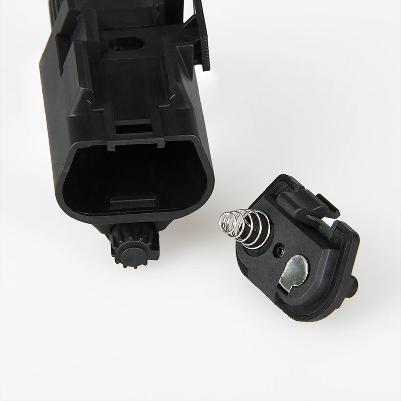 CL15-0003R(4)