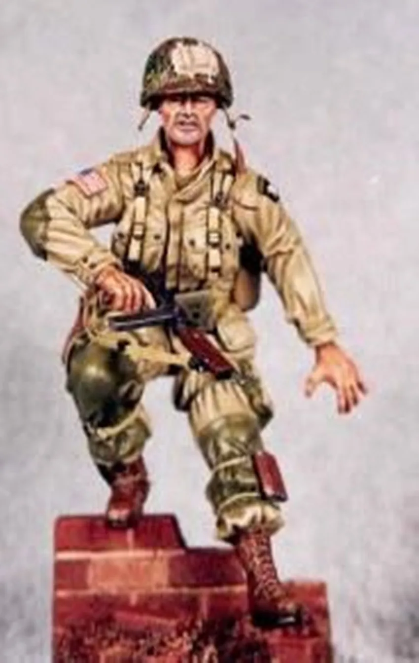 

1:16 Resin Figure Model Kit Unassambled Unpainted 16186 (with base)