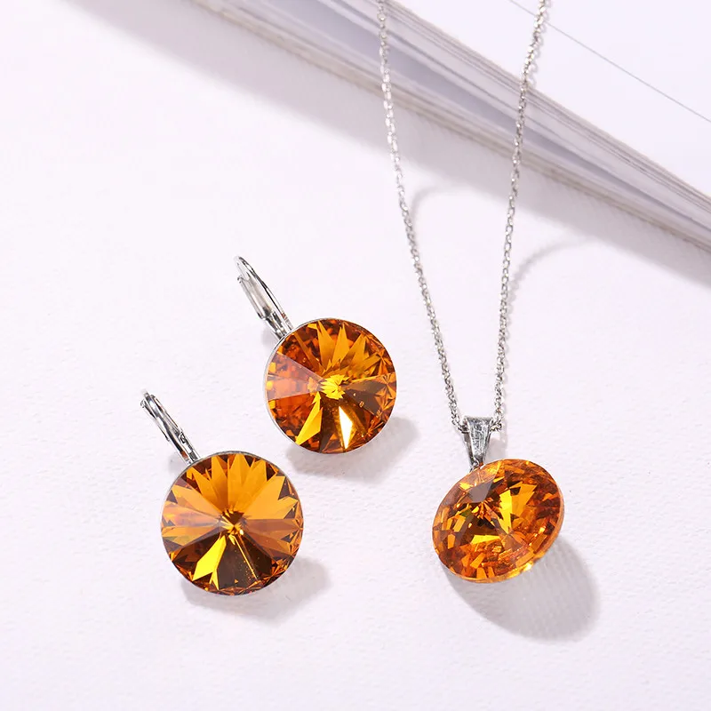 Ms Betti bridal jewelry set with rivoli crystal from Swarovski01
