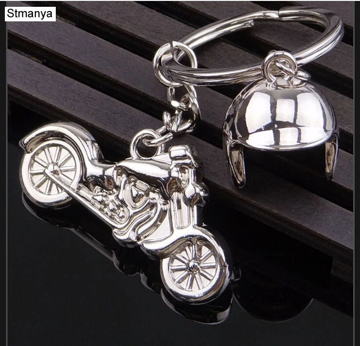 

Hot Sale Luxury metal Keychain Car Key Chain Key Ring Helmet Motorcycle chain pendant For Man Women Gift wholesale 17327