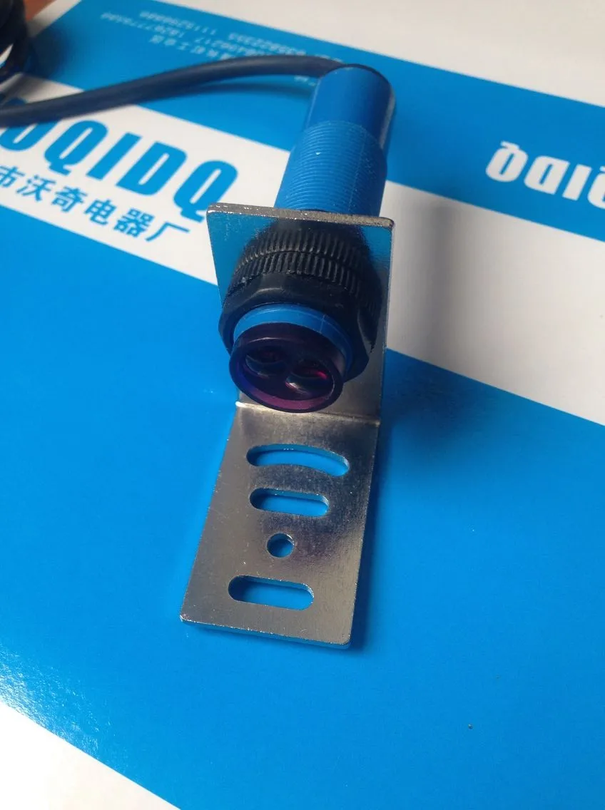

Remote Photoelectric Switch E3F-DS200P1 Diffuse Infrared Sensor 2m Adjustable PNP normally open