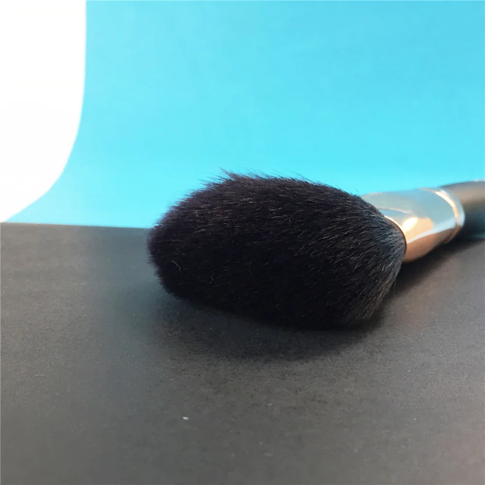 My Destiny PRO Angled Powder Brush #026 _ 4