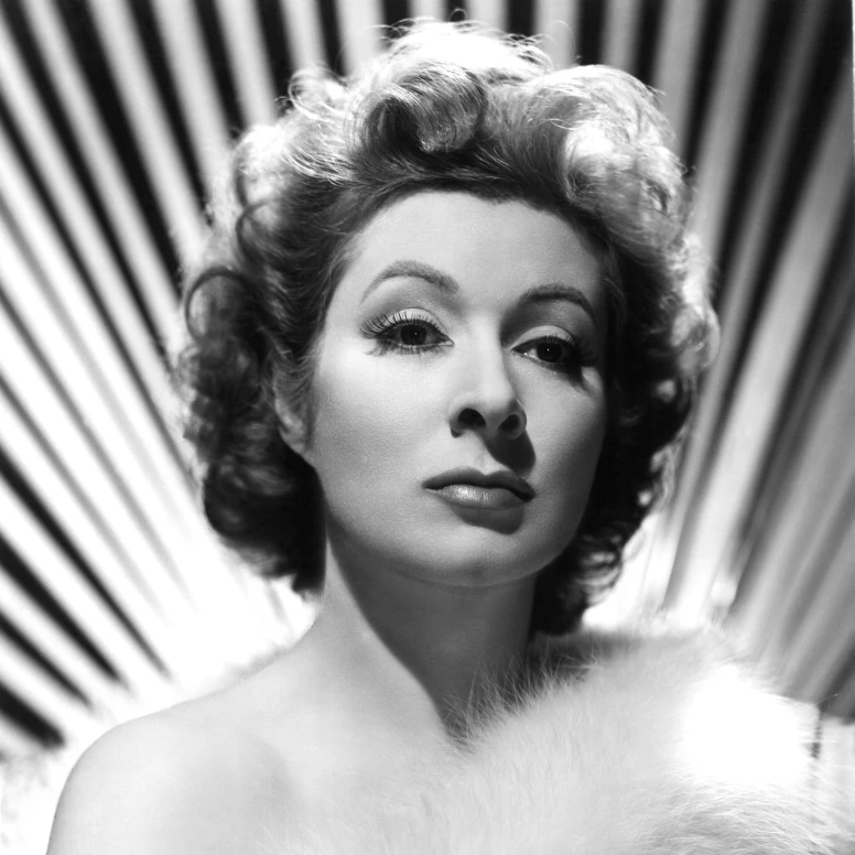 Adventure Greer Garson 1945 Photo Print (16 x 20)