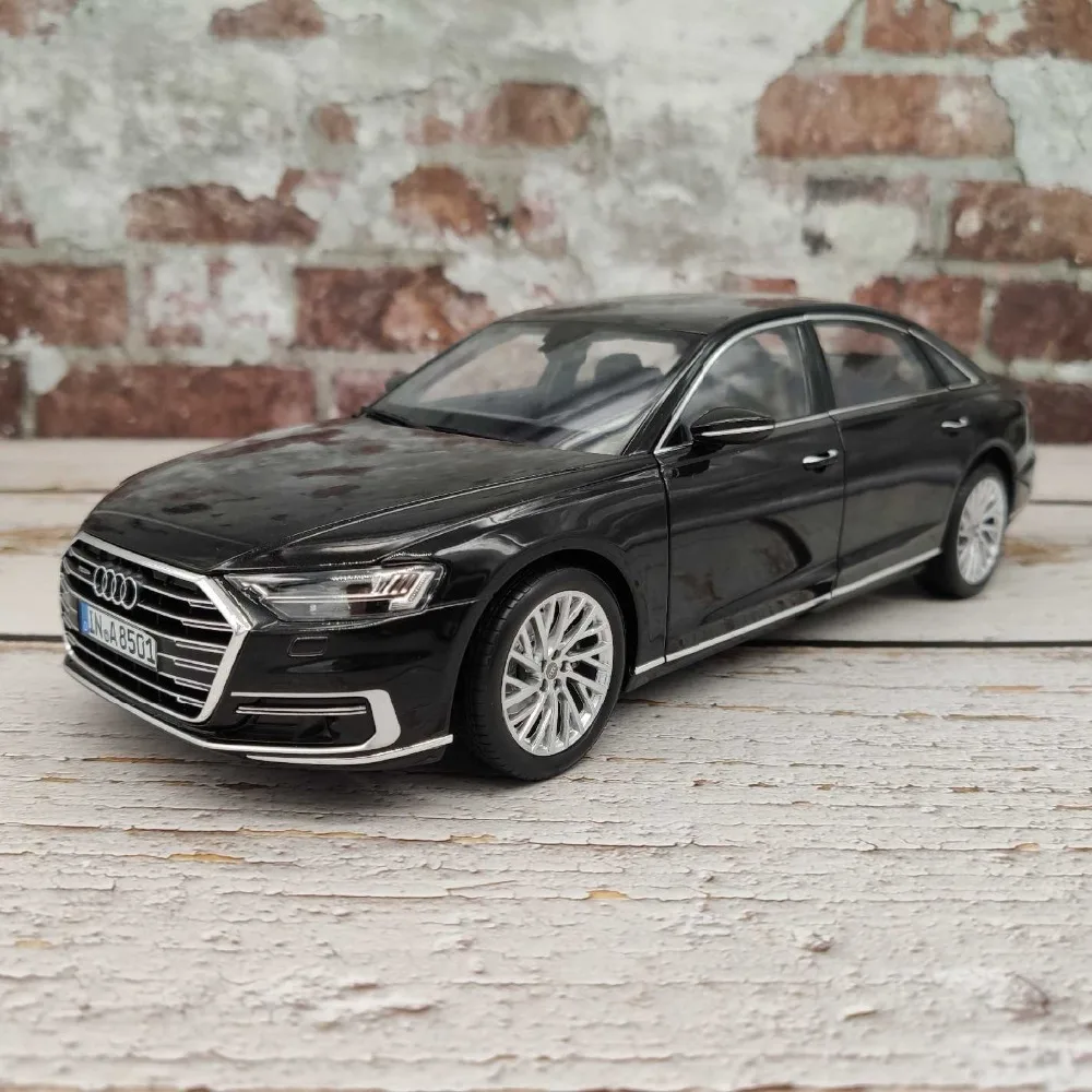 1:18 Diecast Model for Audi A8L W12 Black Sedan Alloy Toy Car Miniature Collection Gifts A8 S8