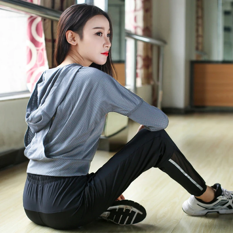 Women's Sports Shirt Running Yoga Top Fitness Gym Sweatshirt Sports Shirt For Women Hooded Long Sleeve Shirts Sportswear Jersey