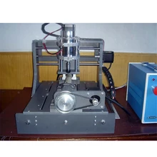 1pc 300w 3020 de perfuração e fresadora, máquina de escultura do pwb do cnc, quatro eixos 57 motor, porta paralela dupla de u