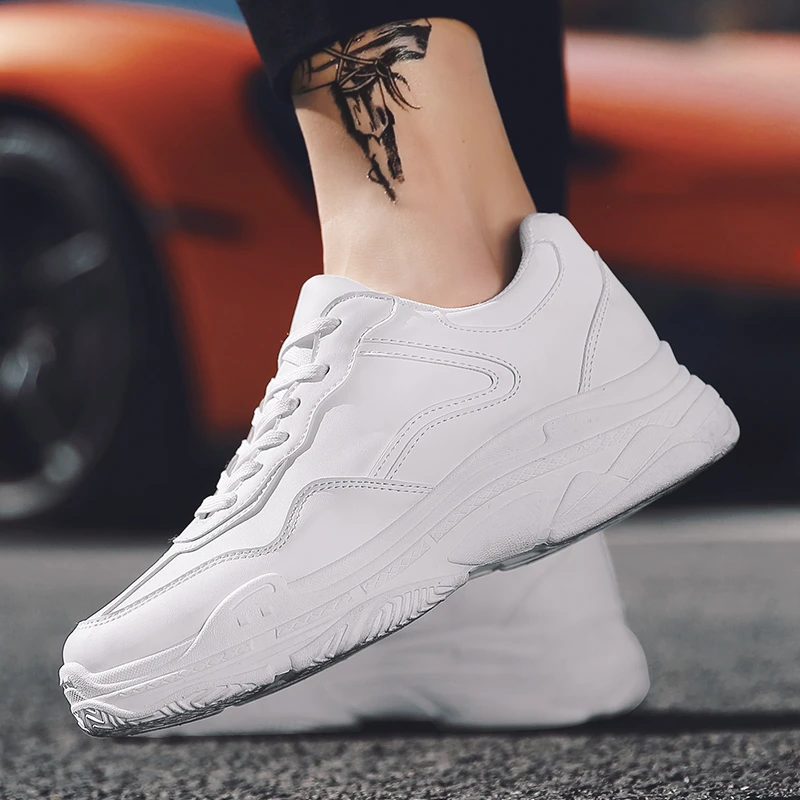 Branded white sports shoes Clearance