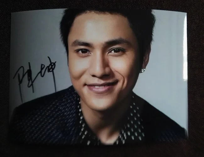 

hand signed Aloys Chen Kun autographed photo 5*7 7 versions 112018