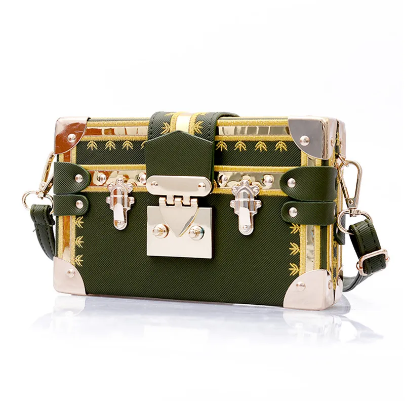 

2018 New Fashion Rivet Shoulder Bag Casual Simple Mini Box High Quality Crossbody Bags for Women Evening Clutch Bag Channels Bag