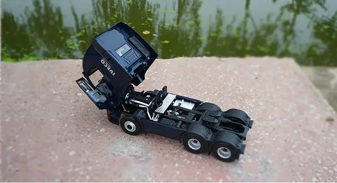 Редкая Изысканная модель из сплава 1:24 SAIC IVECO HONGYAN для трактора прицепа грузовика