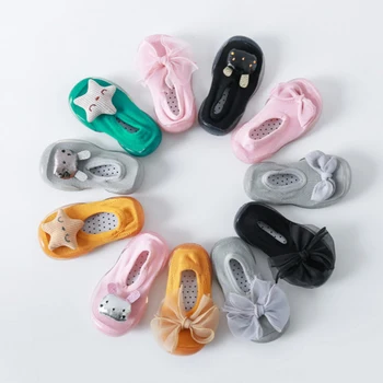 

Anti-slip newborn baby first walkers children soft soled shoes indoor rubber infant socks shoes baby photograph accessories