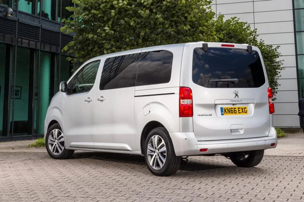 peugeot-traveller-allure-6070_0
