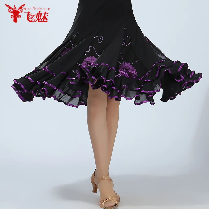 Square dancing modern dancing full-skirted Embroidered dress Square dance big swing skirts