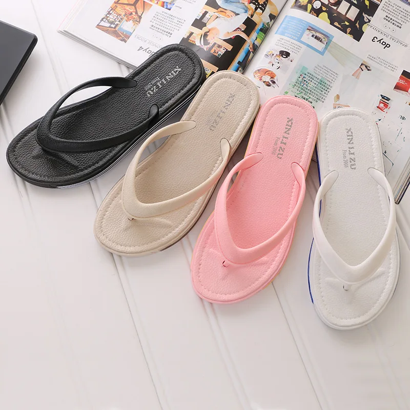 

2018 summer explosions flip flops Korean fashion solid color flat ladies slips Beach slippery sandals