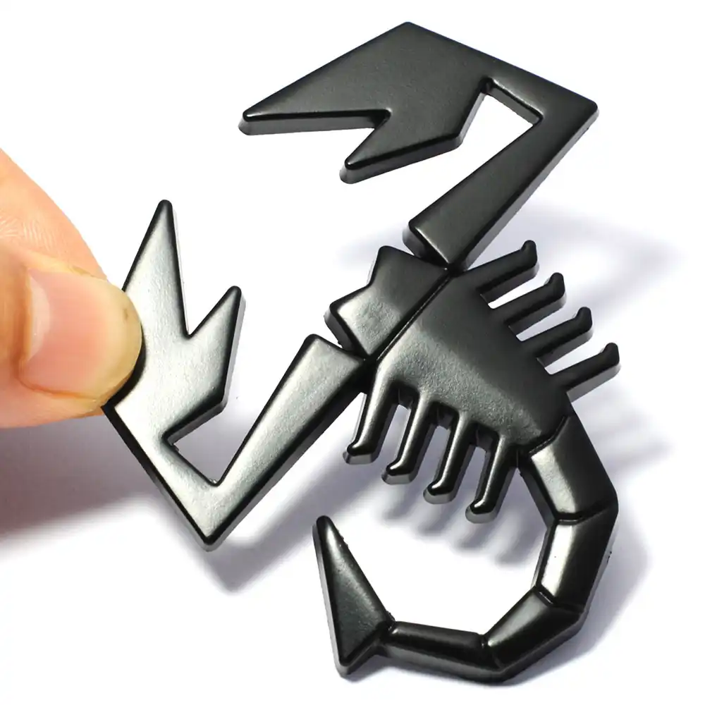 新しい 3d サソリ車の金属接着バッジエンブレムデカールステッカーフィアット 500 Punto Bravo Stilo パンダ Abarth 500 ロゴステッカー 車のステッカー Aliexpress