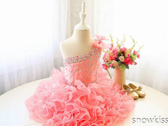 

Sparkly red Flower Girl Dresses For Party birthday one shoulder beaded crystals rhinestones Dancing Dress With Bow Toddler Pagea