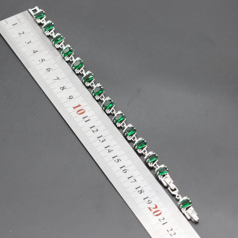 11JS002 (8)