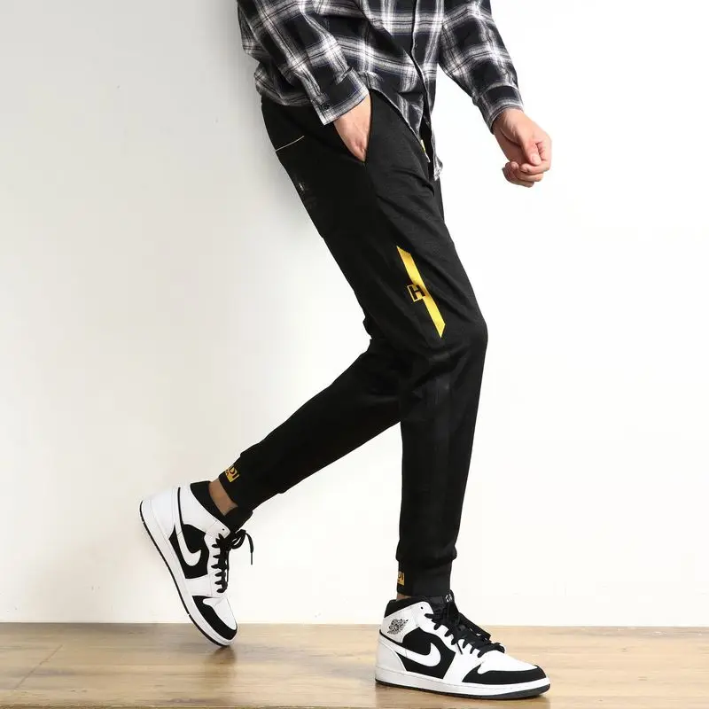 2019 spring men's sports casual pants new black elastic waist elastic beam feet feet pants tide brand Slim casual pants male 2019 spring men's sports casual pants new black elastic waist elastic beam feet feet pants tide brand Slim casual pants male
