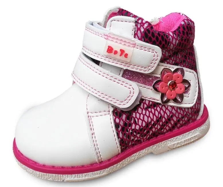 Новинка; 1 пара; детская обувь для девочек из искусственной кожи; цвет белый, ярко-розовый; повседневная обувь; детская обувь наивысшего качества - Цвет: Белый