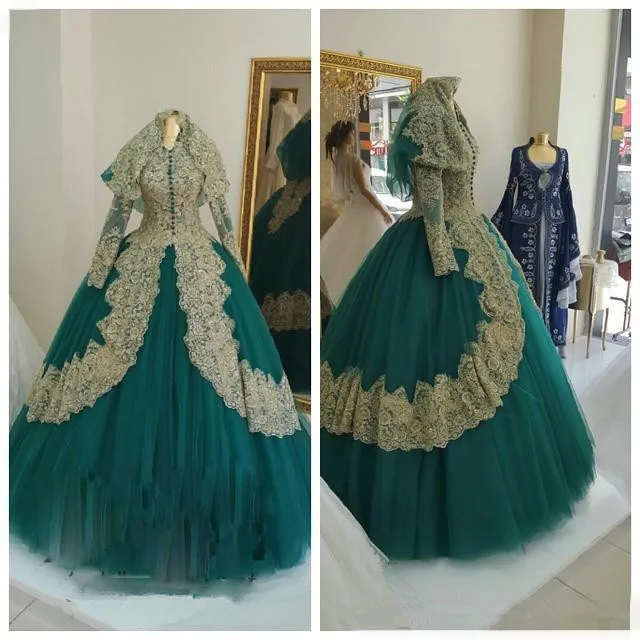 2017-muslim-hunter-ball-gown-wedding-dresses-with-golden-lace-appliques-long-sleeves-with-hijab-plus-size-bridal-wedding-gowns-custom-made (2)_