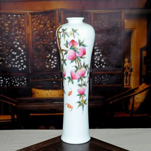 

Exquisite Collectable Chinese Handwork Painting Nine Peackes Porcelain Vase