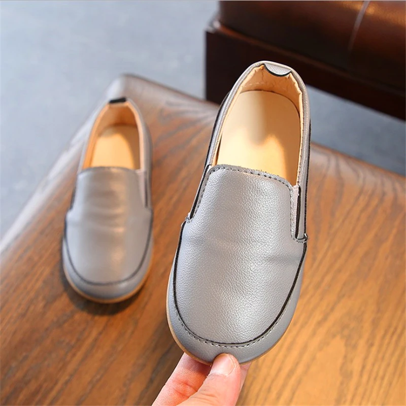 

2019 New Korean version girl Peas shoes child Soft bottom One foot Small boys leather shoes fashion Non-slip casual tenis menina