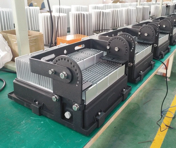 200w-24