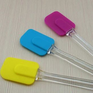 

2 PCS New Cake Scraper Cake Cream Butter Spatula Mixing Scraper Brush Silicone Cake Tool Color random 18.5cm