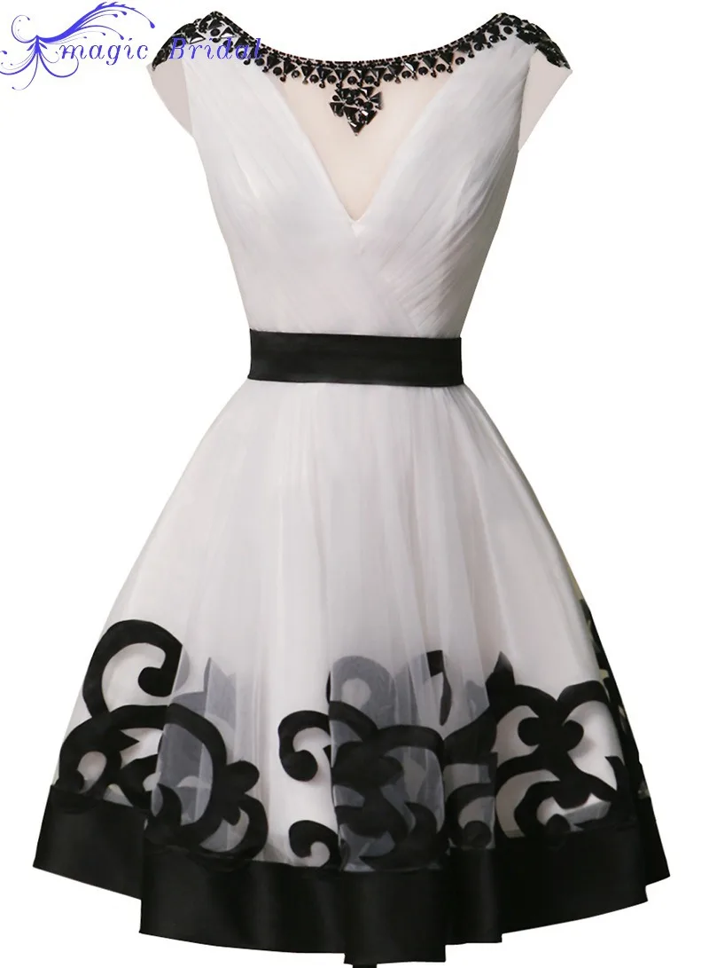 Elegant Real Photos Scoop Neckline Beaded Short Black And White Prom