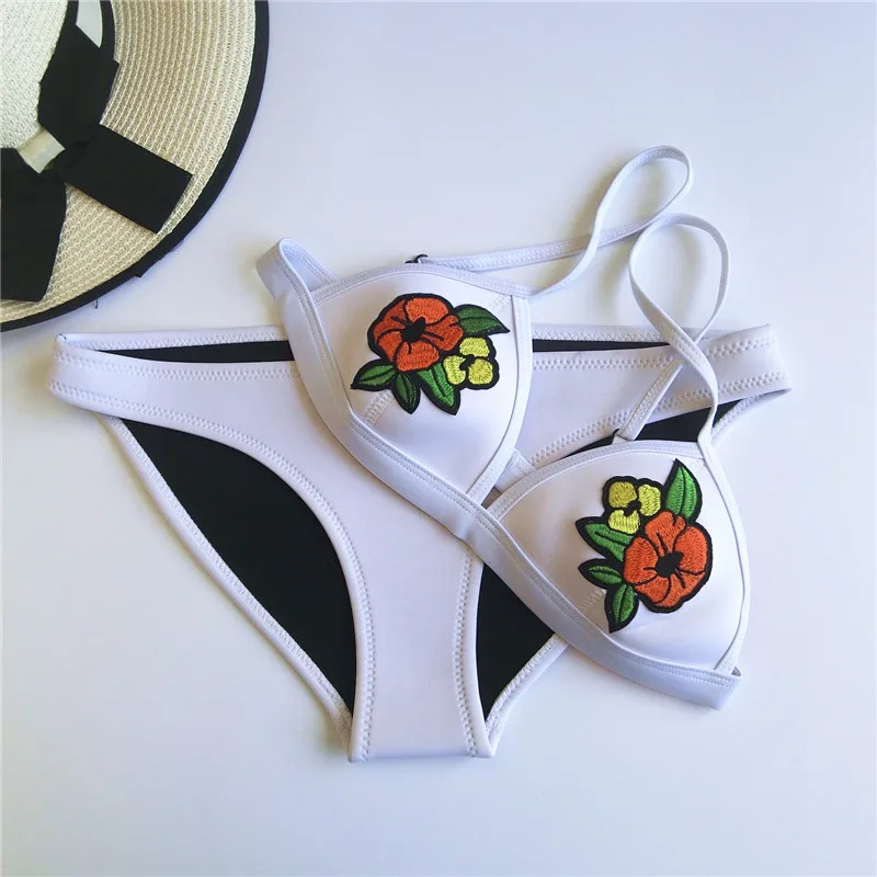 

2018 Sexy Micro Triangle Bikinis Set Neoprene Push Up Women Vintage Tong String Swimsuit Brazilian White Beach Bathing Swimwear