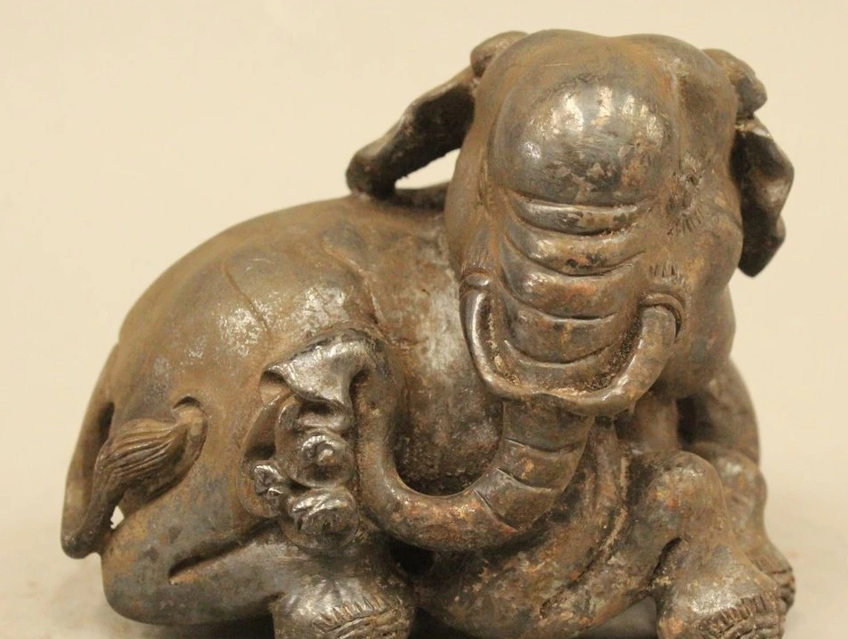 

3" Chinese Folk Feng Shui Pure Bronze Cute Lucky Elephant Auspicious Statue