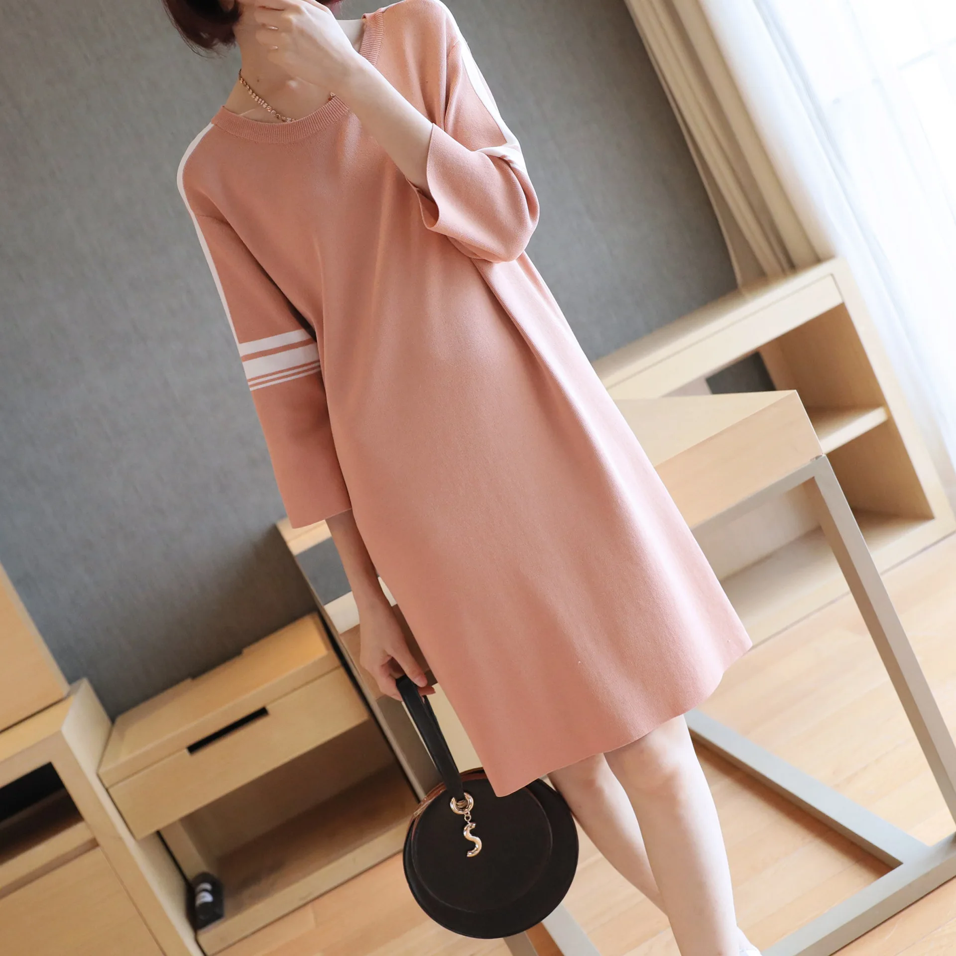 

Spring temperament sweater dress Korean version of the long section loose sweater 2019 spring new women's clothing