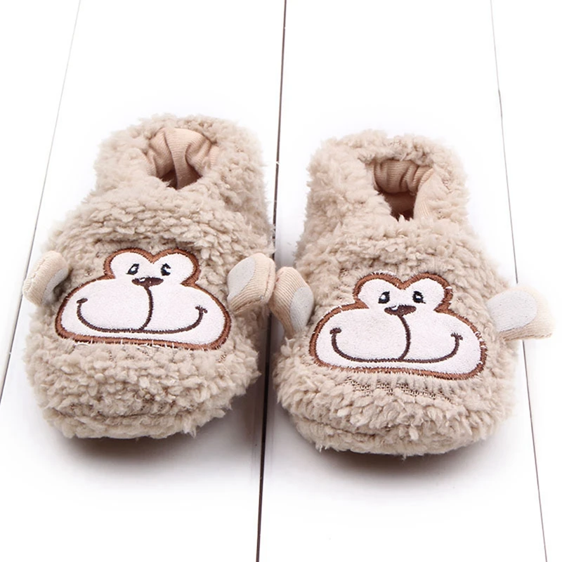 Зимняя обувь; детская обувь для кроватки с милыми мультяшными животными; домашняя обувь для новорожденных; плюшевые теплые домашние детские предметы первой необходимости - Цвет: Khaki