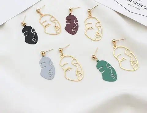 

e 29 2018 Network red tide asymmetric face masks earrings femininity wild long paragraph Facebook earrings female jewelry access