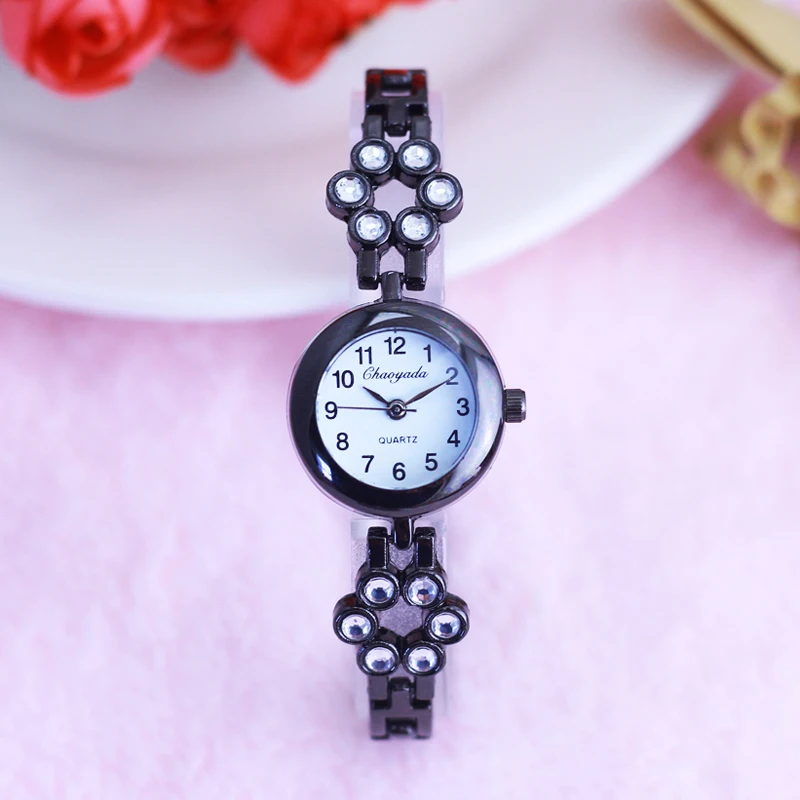 

2018 new style hot seller women office lady dress quartz wristwatches diamond simple bracelet electronic girl clock relog mujer