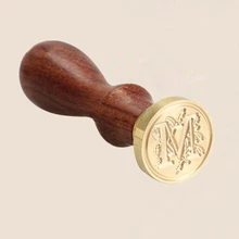 Топ Мода Carimbos пользовательские уплотнения буквы м воск штамп, DIY скрапбукинги штампы Свадебные украшения деталь подарок деревянный штамп 3