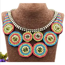 Женский Винтаж подвеска Чокер ожерелья большой, в стиле бохо ожерелья Этническая богемная женская обувь с ювелирные изделия заявление племенных цветные рукодельные Бисер