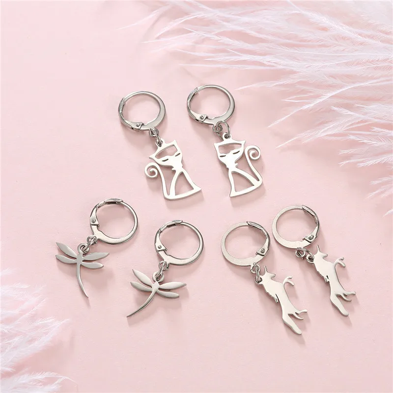 

1pair Cute Cat Dragonfly Unicorn Pendant Hoop Earrings For Women Simple Silver Small Animals Closing Circle Earrings Jewelry E84