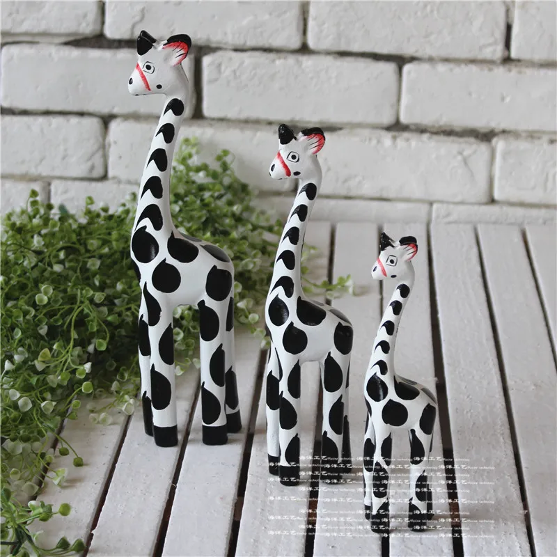

American Handwork Wooden Craft Simulation Figurines Giraffe Model Home Decoration Miniature Wedding Couple Christmas Craft Gift